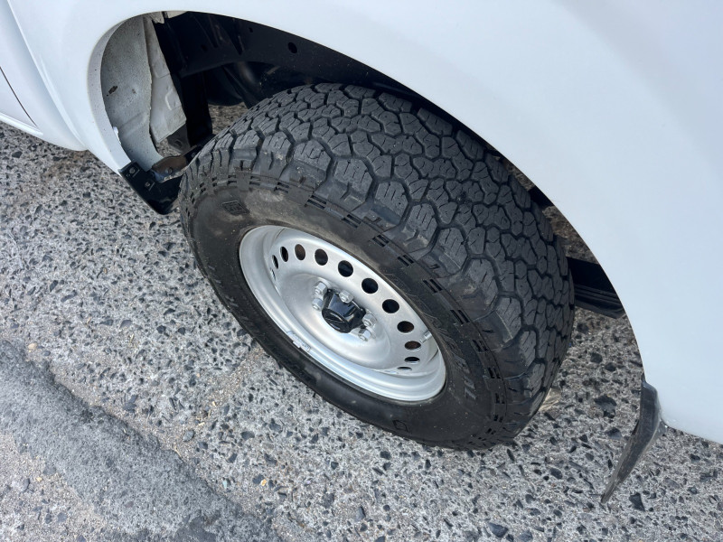 Nissan Np300 SE 2020