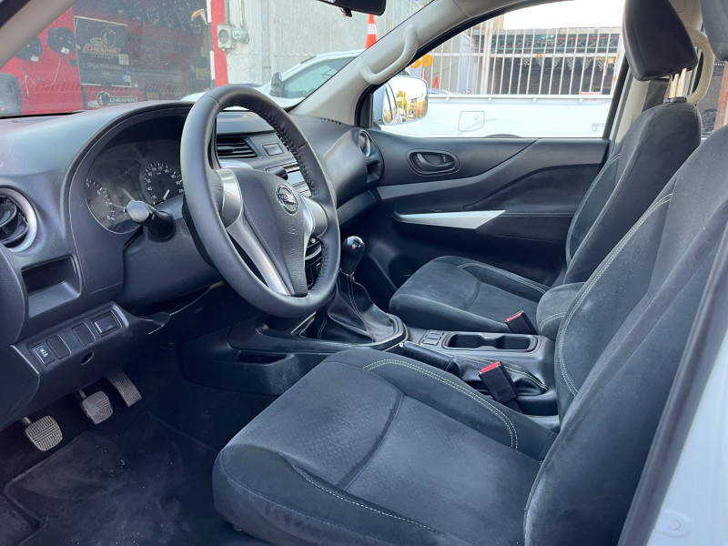 Nissan Np300 SE 2020