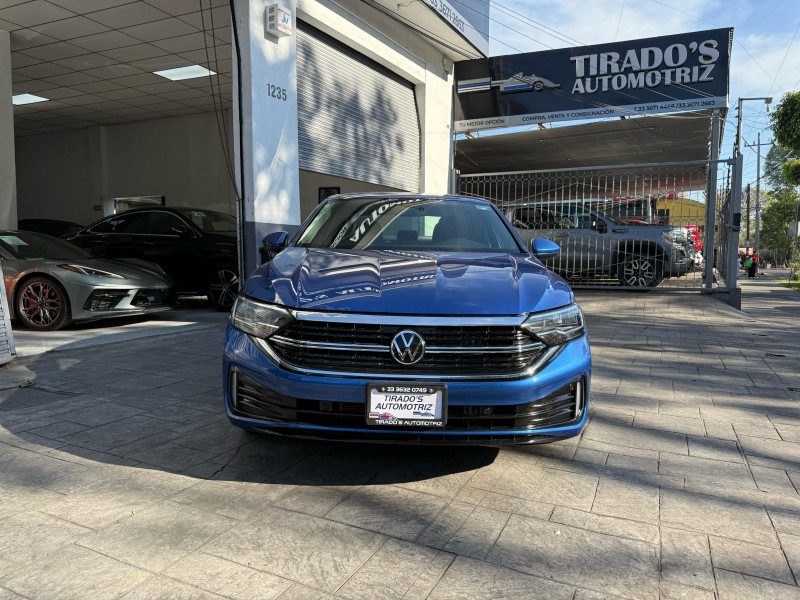 Volkswagen Jetta COMFORTLINE 2024