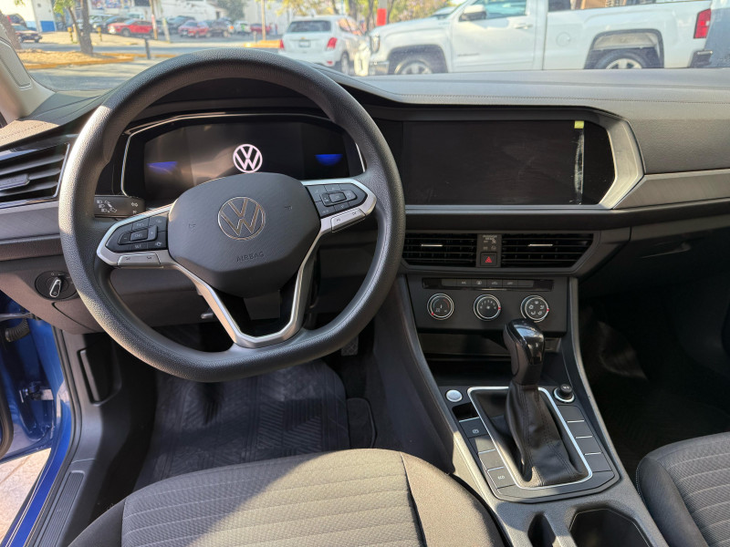 Volkswagen Jetta COMFORTLINE 2024