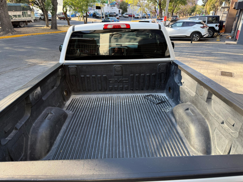GMC Sierra SLE CAB REG 2018