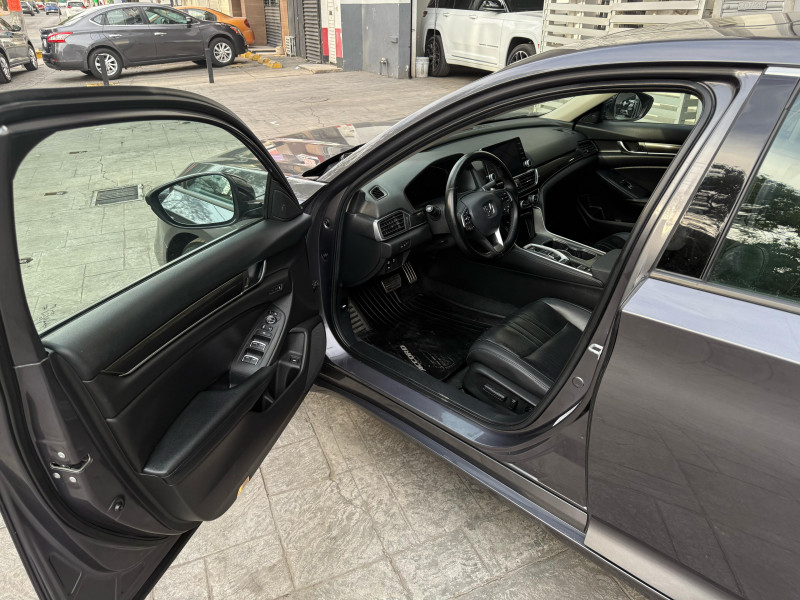 Honda Accord Touring 2022