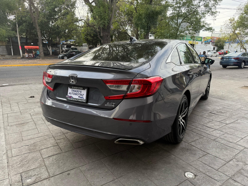 Honda Accord Touring 2022