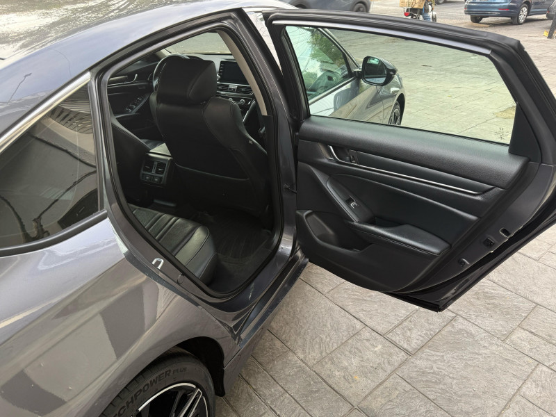 Honda Accord Touring 2022