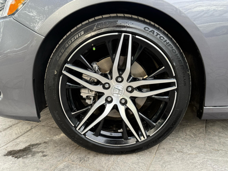 Honda Accord Touring 2022