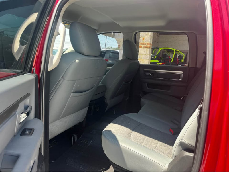 Dodge Ram 1500 Crew Cab Bighorn 2015