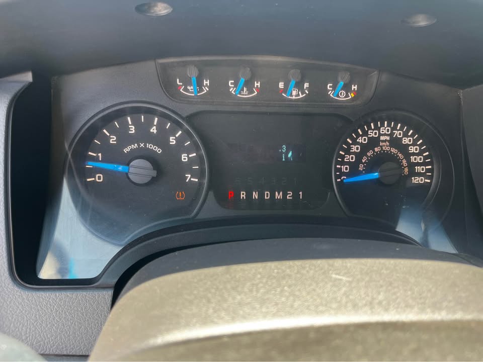 Ford F150 XL Cabina Regular,4x4 a/ac., CD 2013
