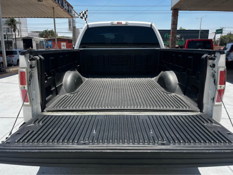 Ford F150 XL Cabina Regular,4x4 a/ac., CD 2013