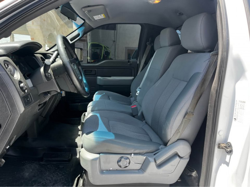 Ford F150 XL Cabina Regular,4x4 a/ac., CD 2013
