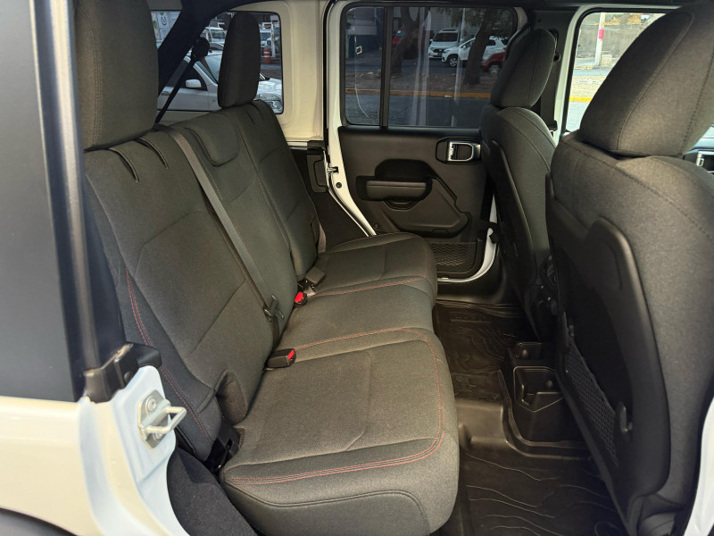 Jeep Wrangler Rubicon 2024