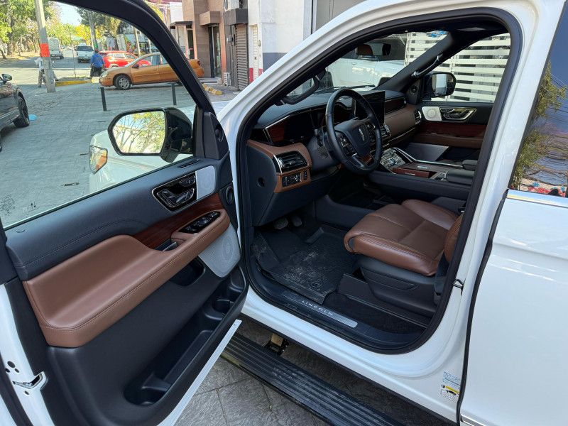 Lincoln Navigator Larga Reserve 2023