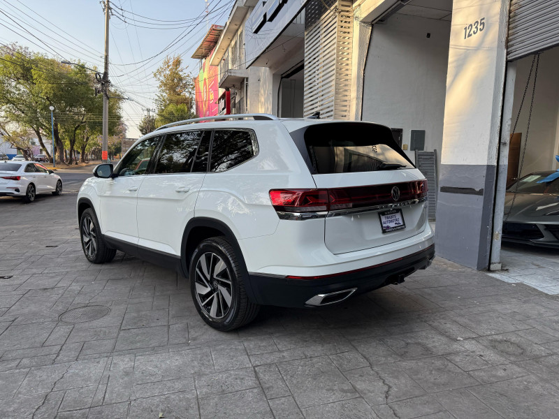 Volkswagen Teramont HIGHLINE 2024