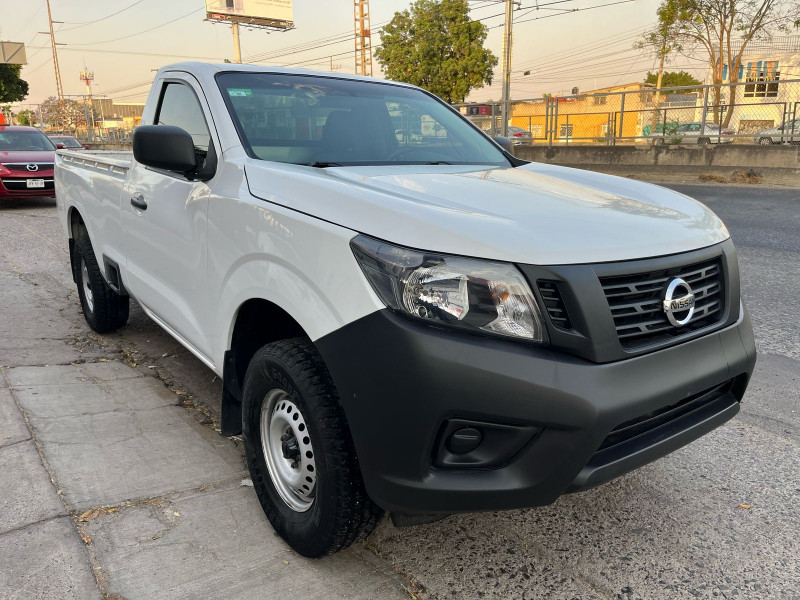Nissan Np300 aire 2019