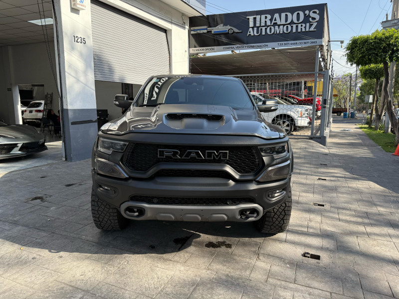 Dodge Ram 2500 V8 trx 2022