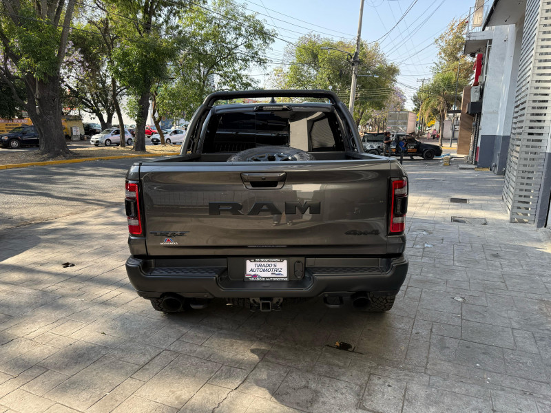 Dodge Ram 2500 V8 trx 2022