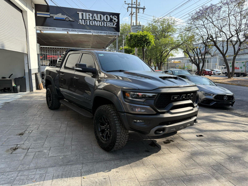 Dodge Ram 2500 V8 trx 2022