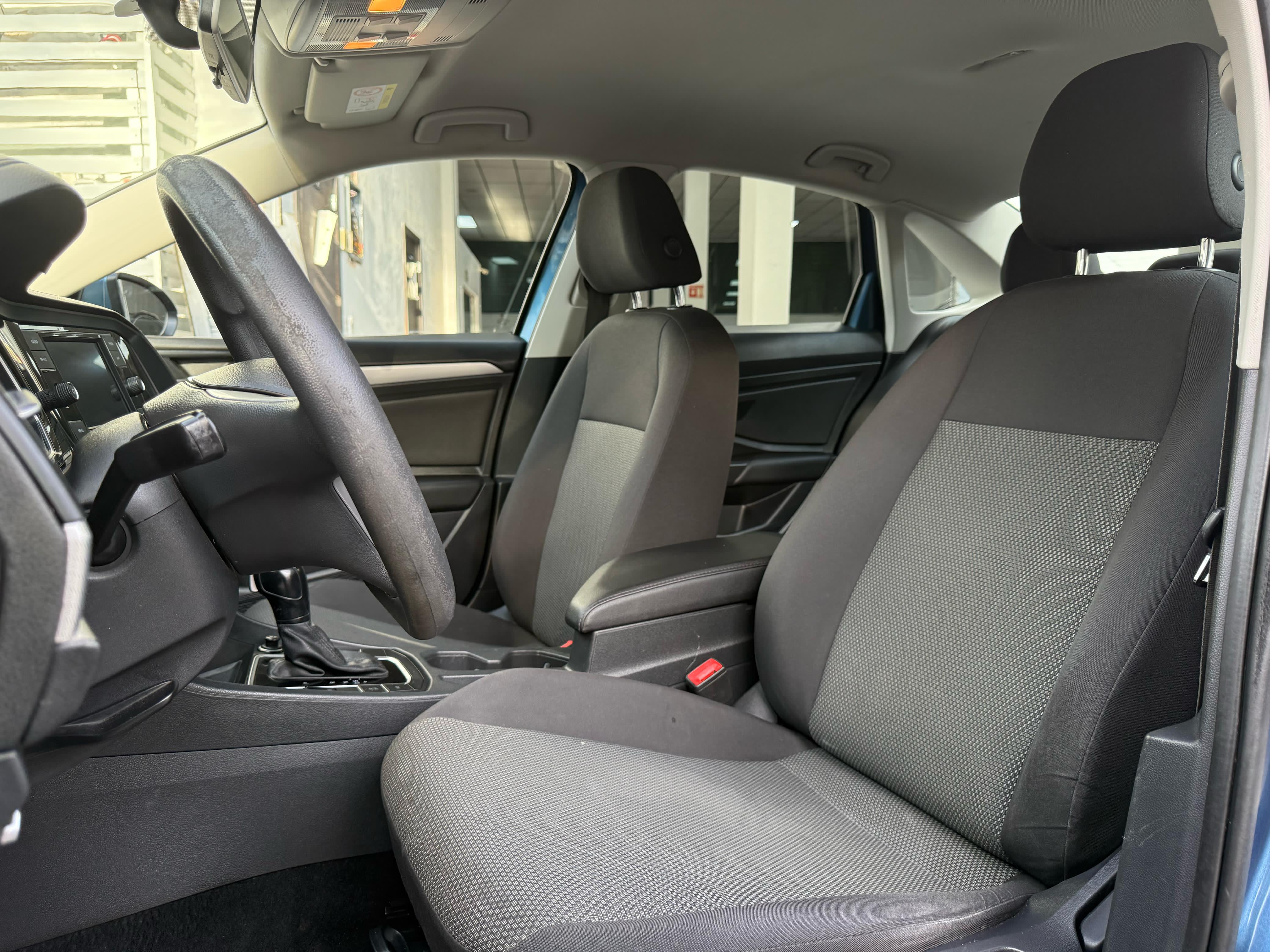 Volkswagen Jetta Trendline 2021