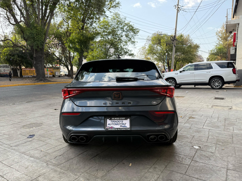 Cupra León 300HP 2023