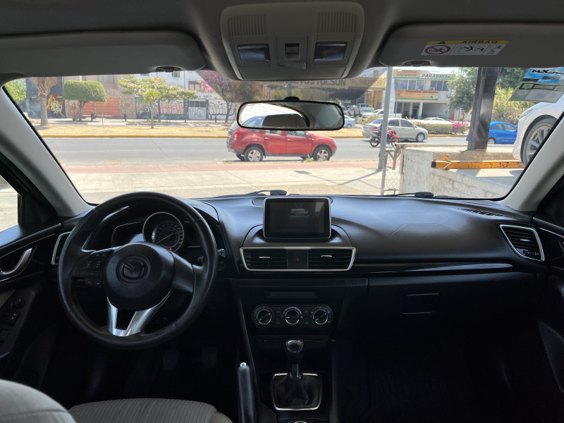 Mazda Mazda 3 i Touring 2014