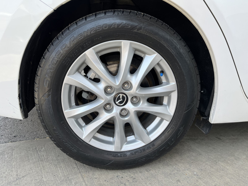 Mazda Mazda 3 i Touring 2014