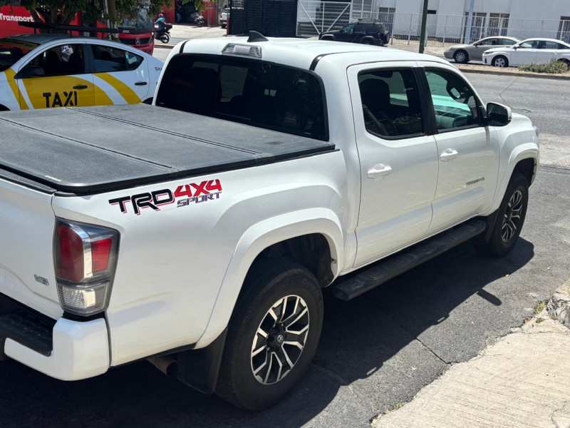 Toyota Tacoma SPORT 4X4 2020