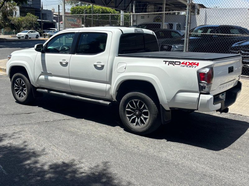 Toyota Tacoma SPORT 4X4 2020
