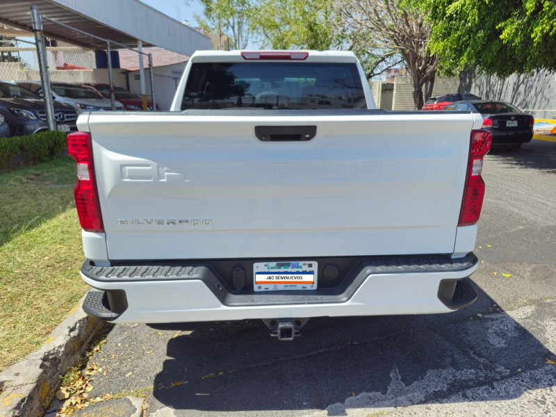 Chevrolet Silverado V6 SILVERADO CREW CAB 4X4 2021