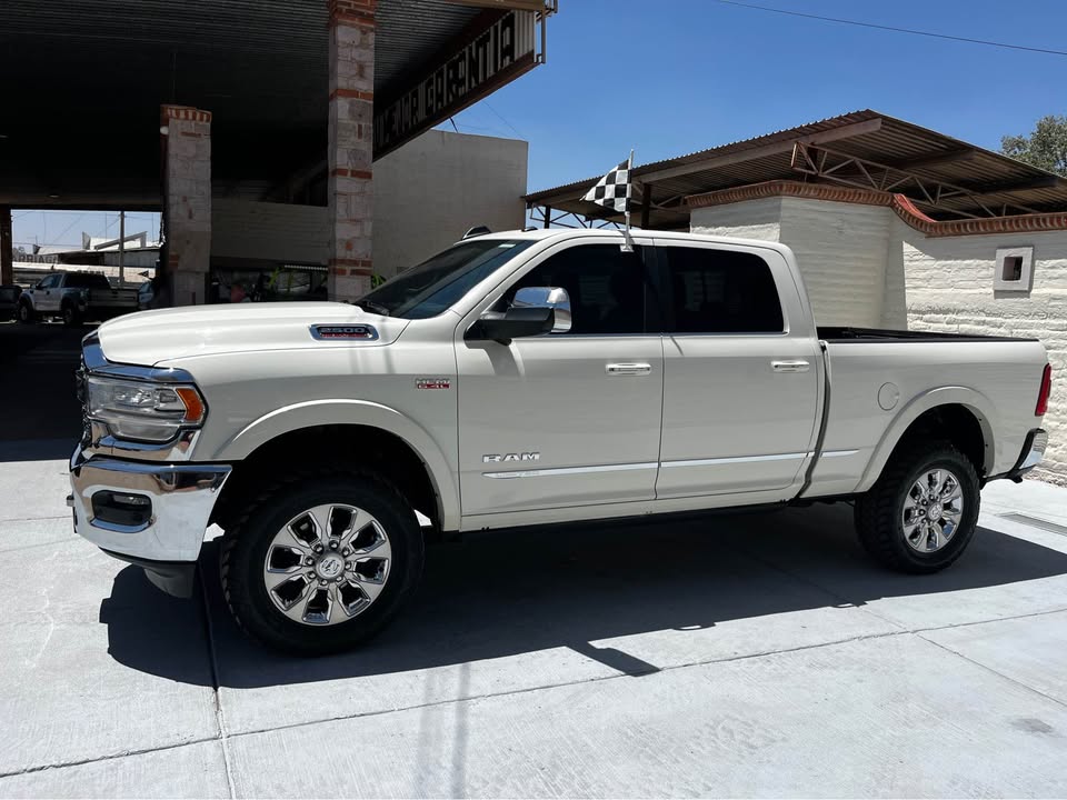 Dodge Ram 2500 V8 Crew Cab Limited 2019