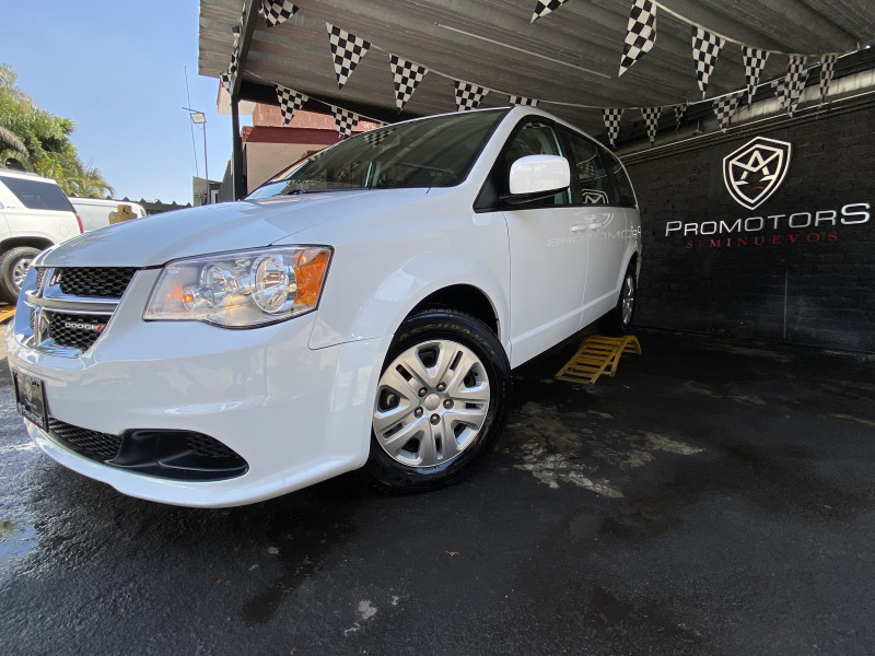Dodge Gran Caravan SE 2018