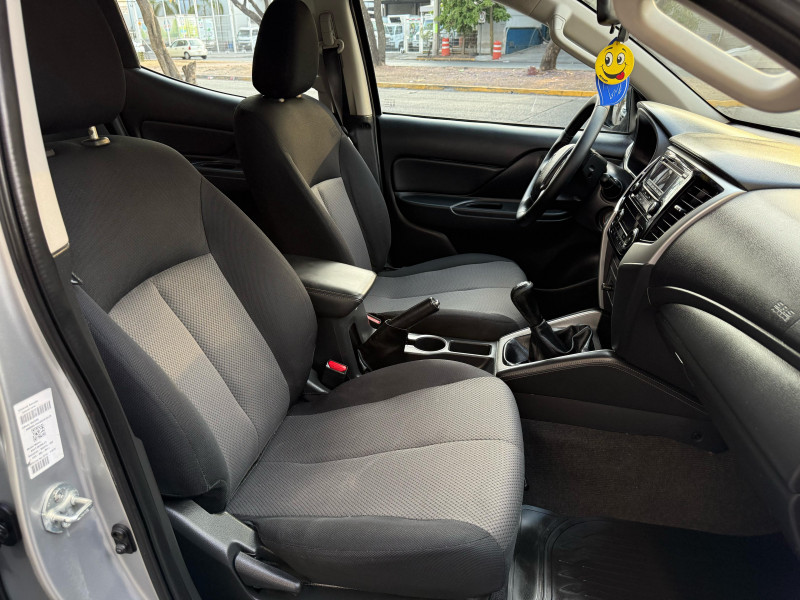 Mitsubishi L200 4 puertas 2021