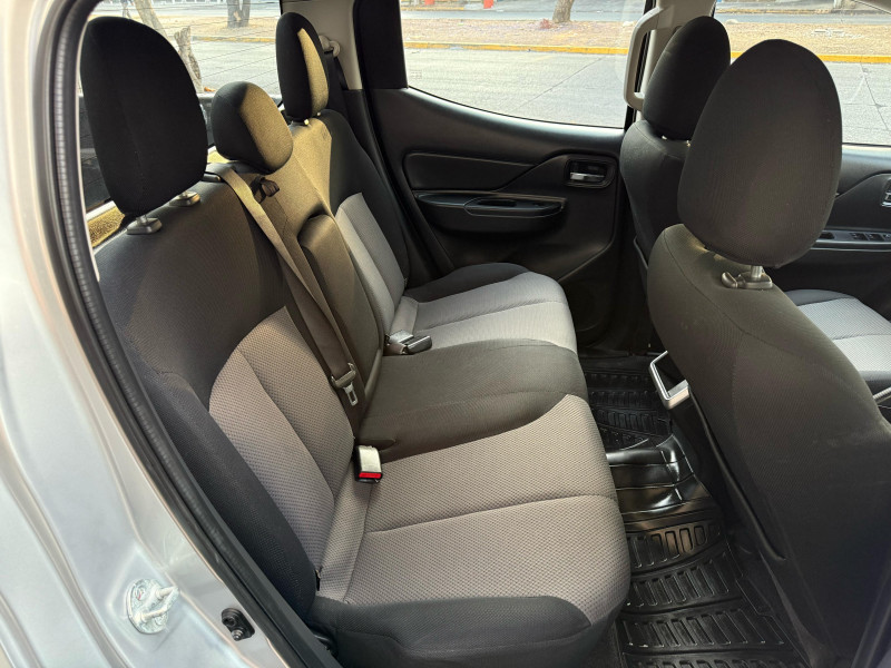 Mitsubishi L200 4 puertas 2021