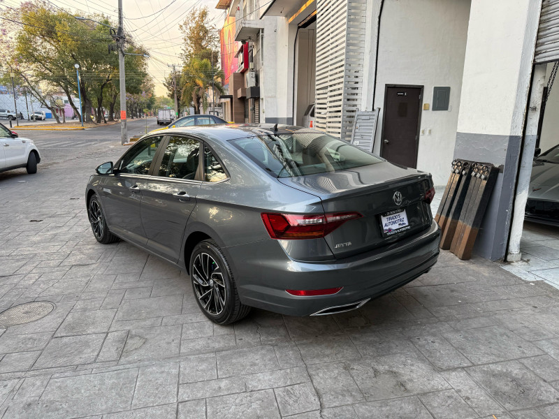 Volkswagen Jetta Higline 2019