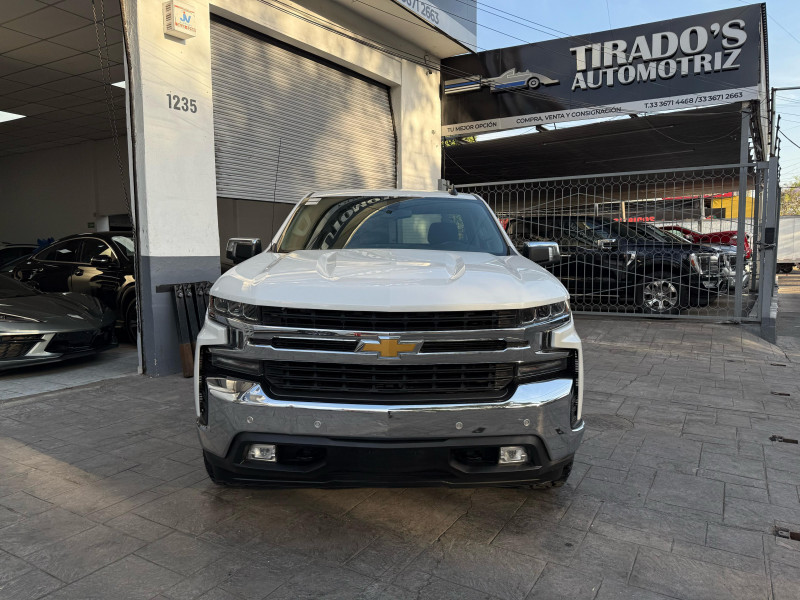 Chevrolet Cheyenne CAB SENC. 4X4 RIN 24" 2020