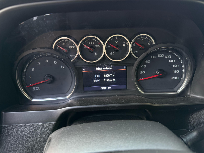 Chevrolet Cheyenne CAB SENC. 4X4 RIN 24" 2020
