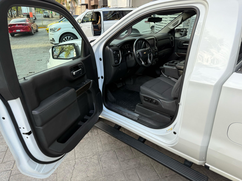 Chevrolet Cheyenne CAB SENC. 4X4 RIN 24" 2020