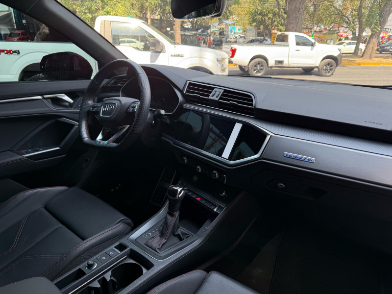 Audi Q3 SPORT BACK S LINE 2024