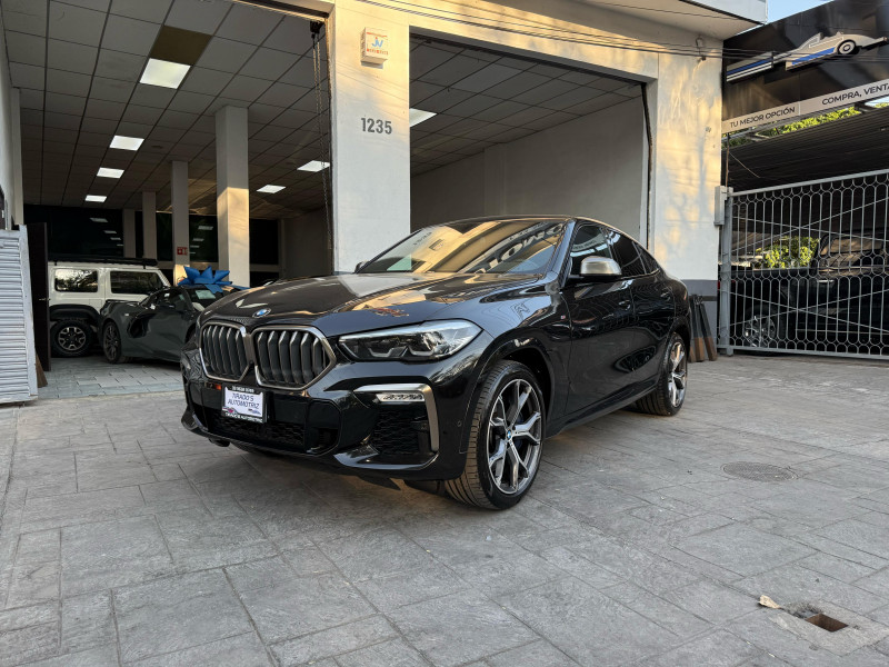 BMW X6 50i M 2021