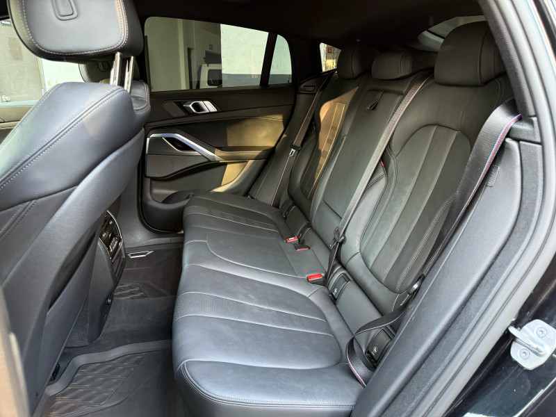BMW X6 50i M 2021