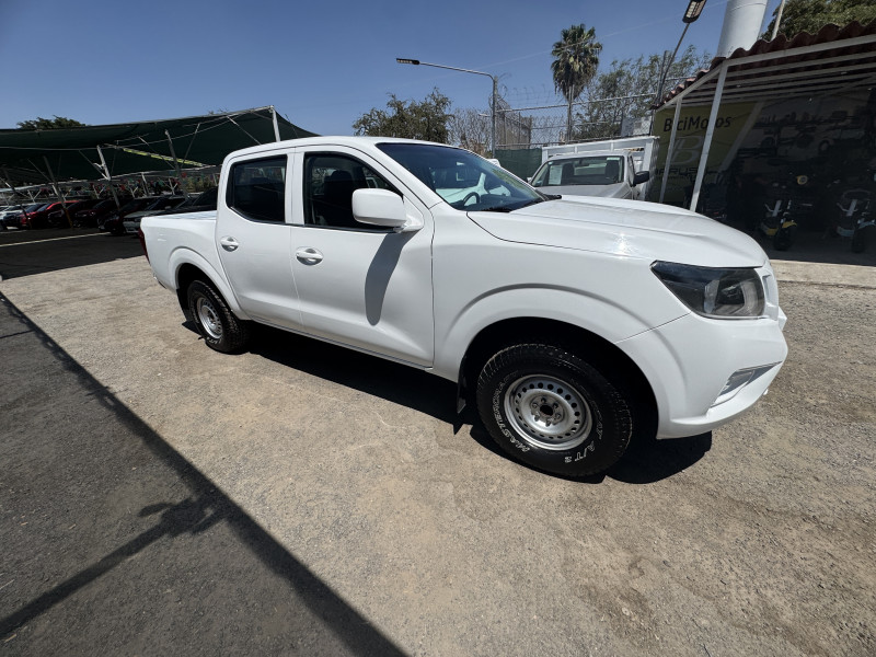 Nissan Np300 DOBLE CABINA S 2020