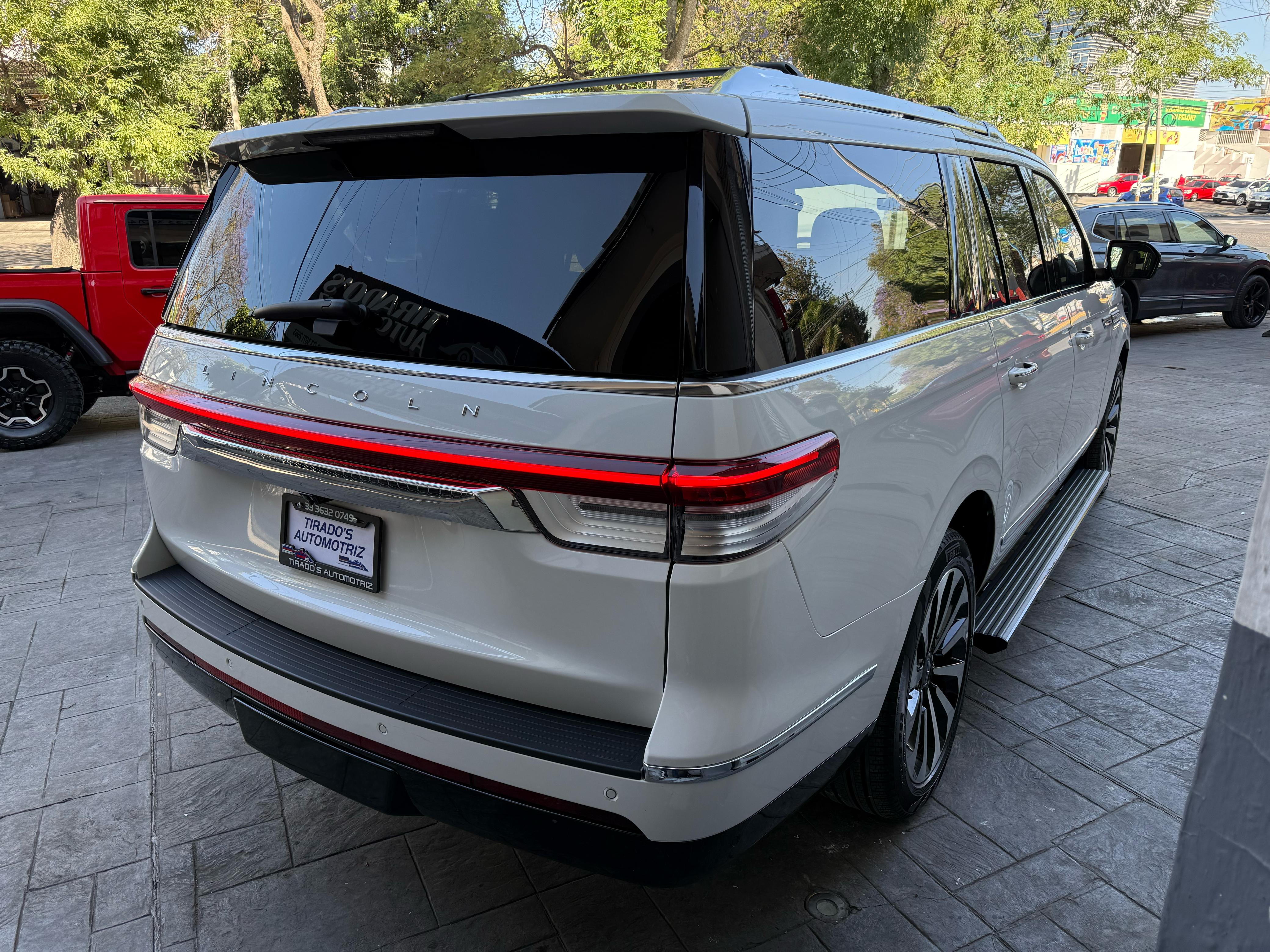 Lincoln Navigator Larga Reserve 2023