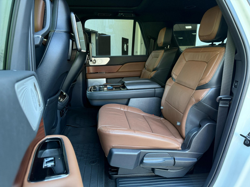 Lincoln Navigator Larga Reserve 2023