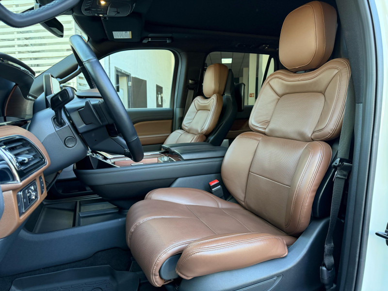 Lincoln Navigator Larga Reserve 2023
