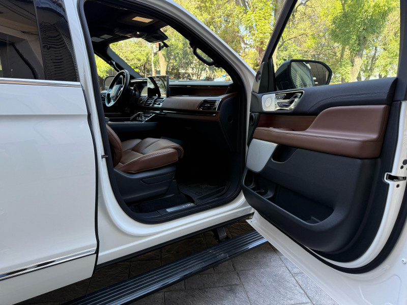Lincoln Navigator Larga Reserve 2023