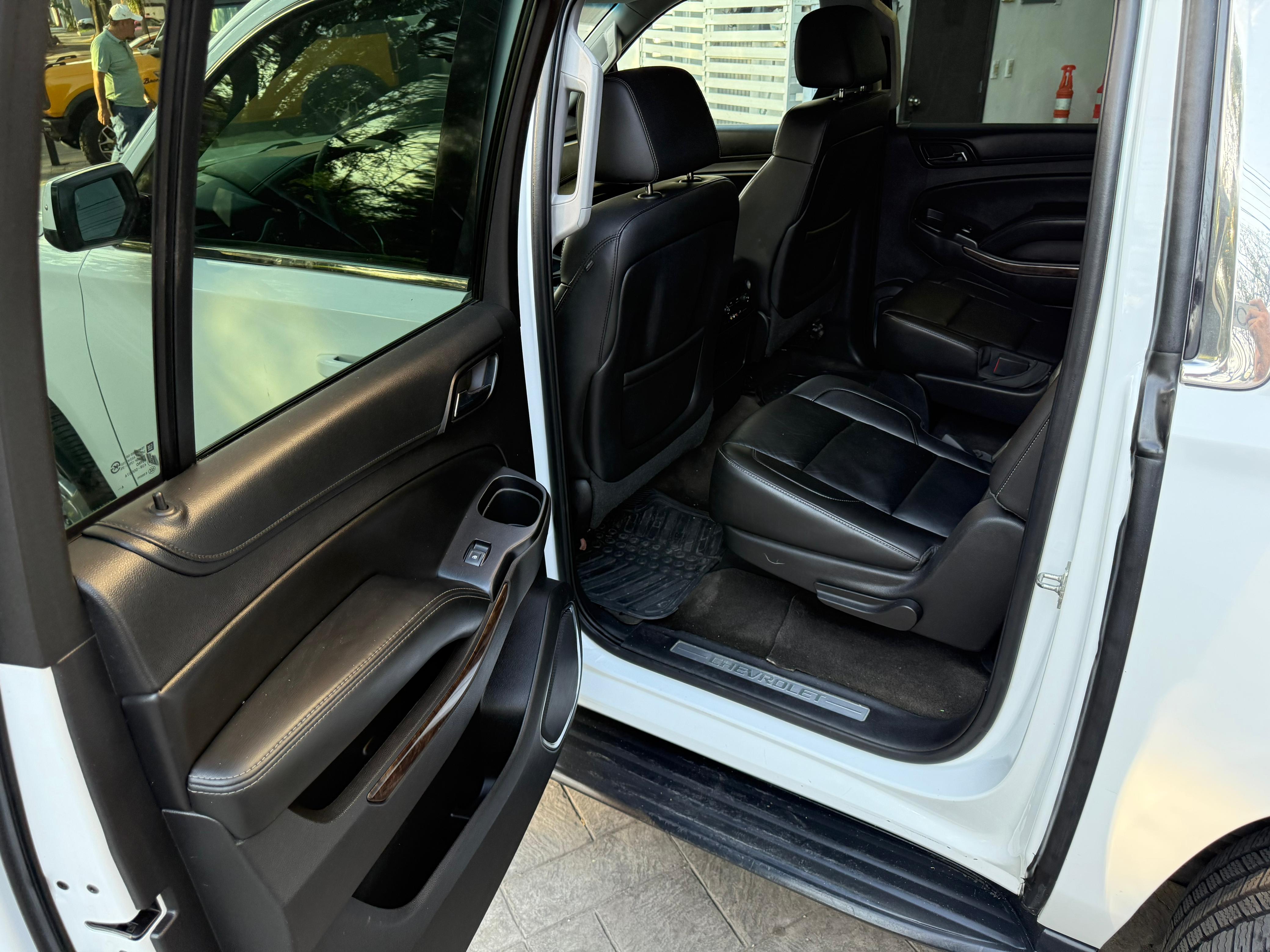 Chevrolet Suburban LT 2015