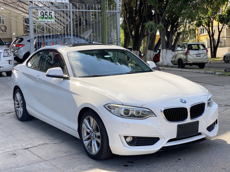 BMW Serie 2 220i Sport Line Coupé 2017