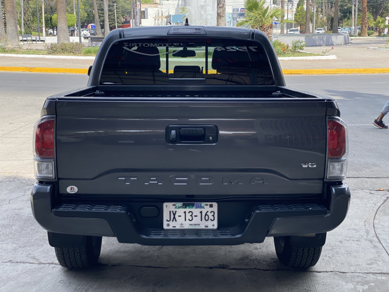 Toyota Tacoma TRD 4X2 2021