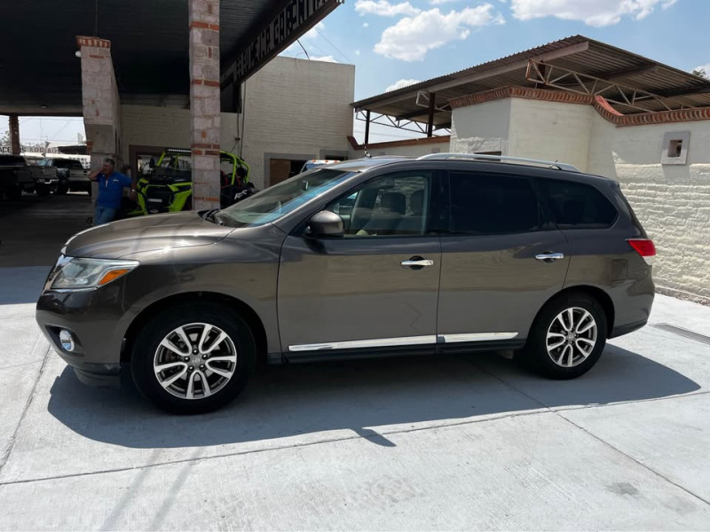 Nissan Pathfinder Advance 2016