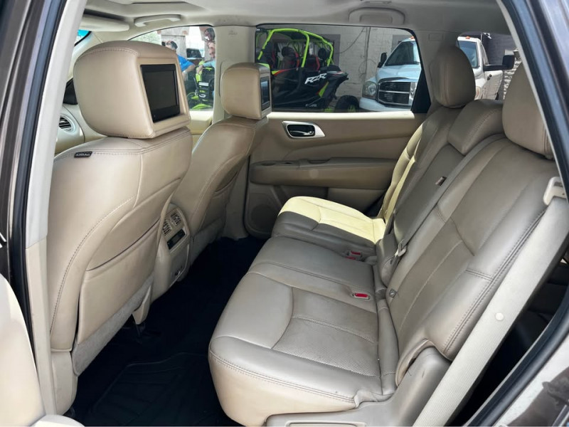 Nissan Pathfinder Advance 2016