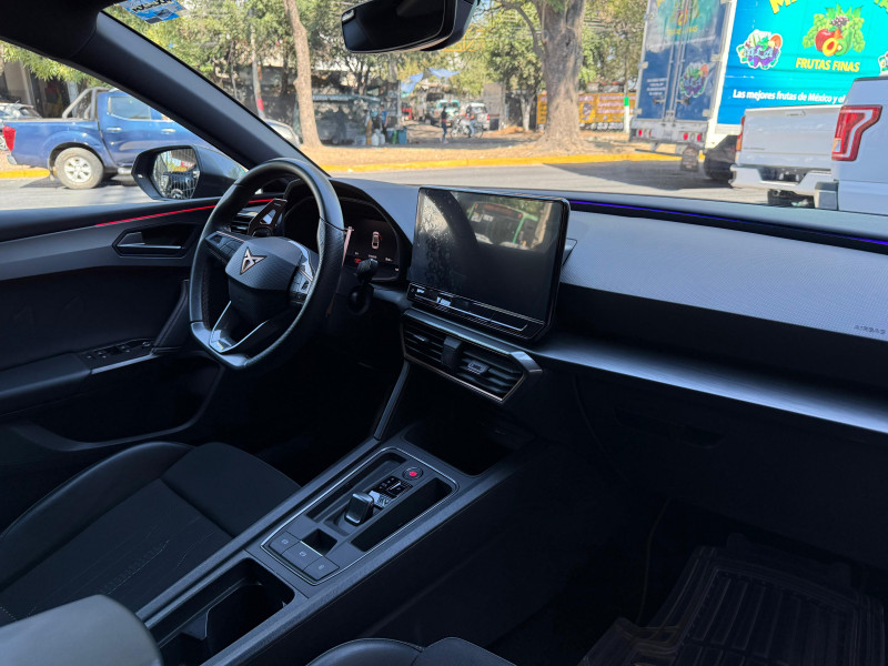 Cupra León 300HP 2023