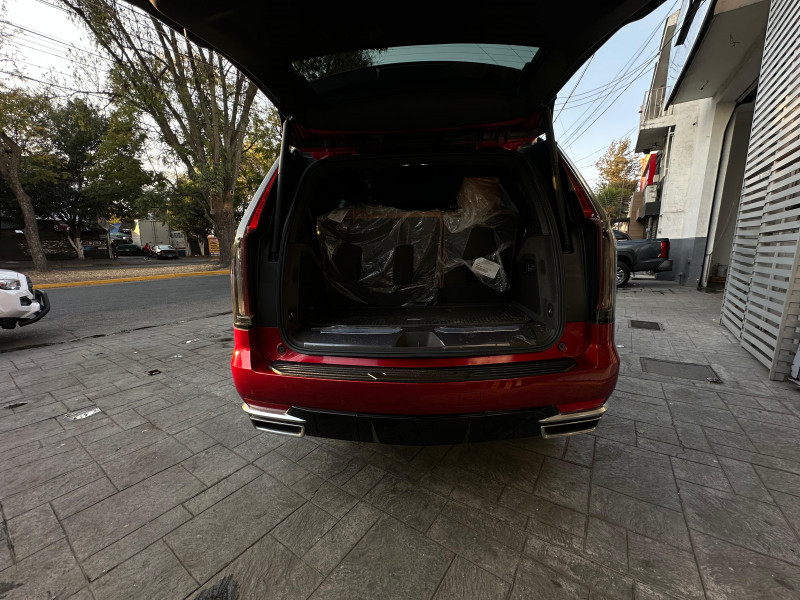Cadillac Escalade CORTA PLATINIOM 2023